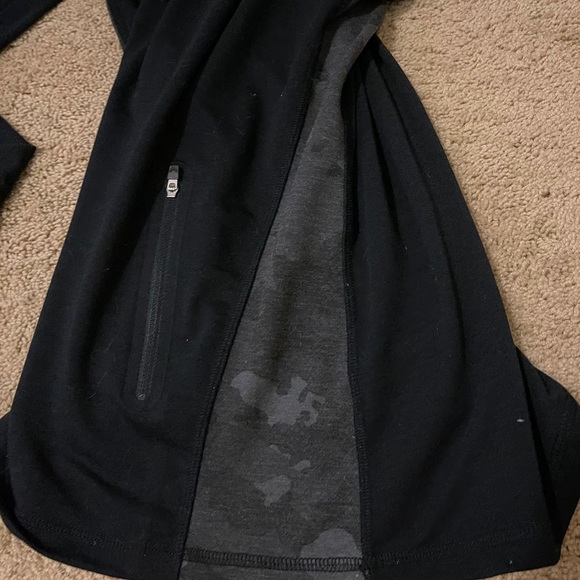 Vineyard Vines Fitted Performance Hoodie - Picture 3 of 3